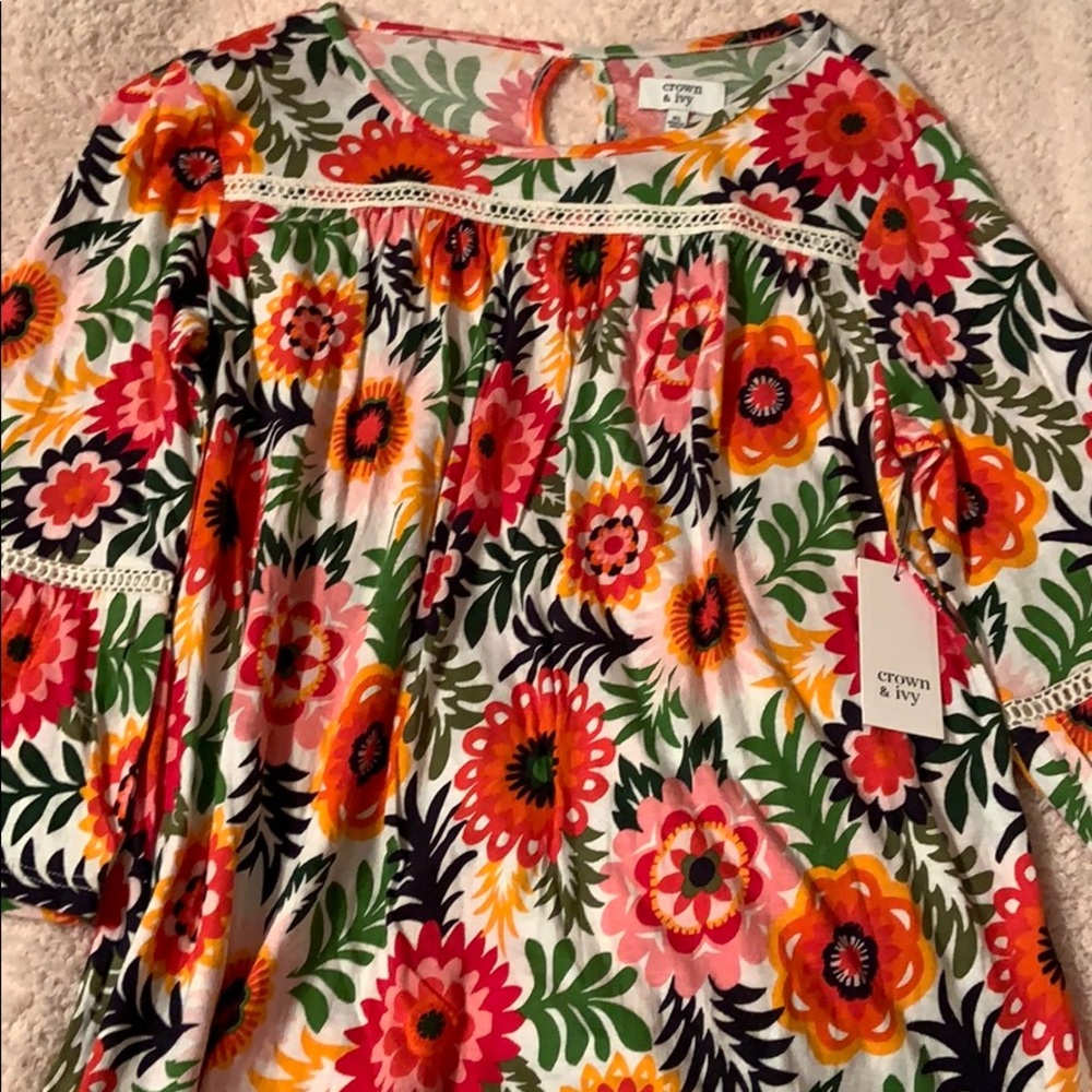 Crown and Ivy Girls Flower Printed Top